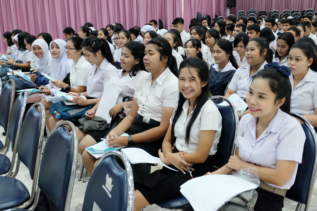 โครงการสัมมนานิสิตระหว่างปฏิบัติการสอนในสถานศึกษา สำหรับนิสิตหลักสูตรการศึกษาบัณฑิต (หลักสูตร 5 ปี) และหลักสูตรการศึกษามหาบัณฑิต (สาขาวิชาการสอนวิทยาศาสตร์ คณิตศาสตร์ และคอมพิวเตอร์) ประจำภาคเรียนปลาย ปีการศึกษา 2561