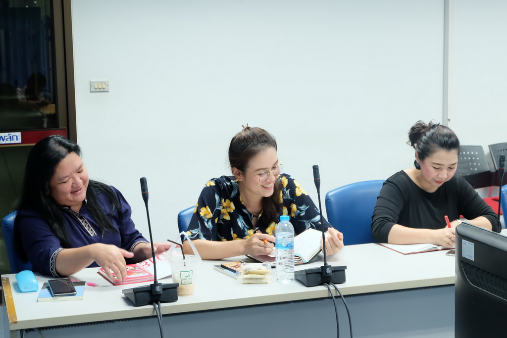 ประชุมผู้บริหารและประธานสาขาวิชาของคณะศึกษาศาสตร์