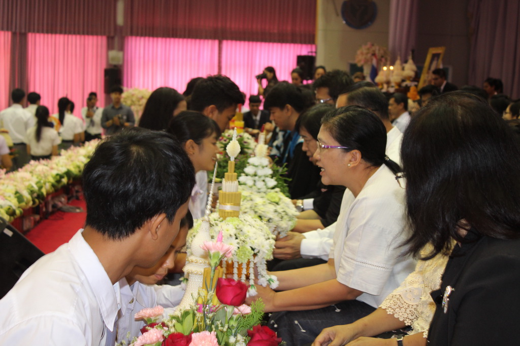 พิธีไหว้ครู ประจำปีการศึกษา 2560 ณ หอประชุมปาริชาต มหาวิทยาลัยทักษิณ