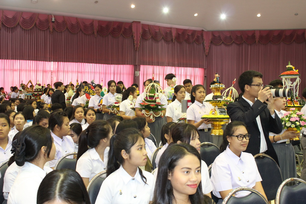 พิธีไหว้ครู ประจำปีการศึกษา 2560 ณ หอประชุมปาริชาต มหาวิทยาลัยทักษิณ