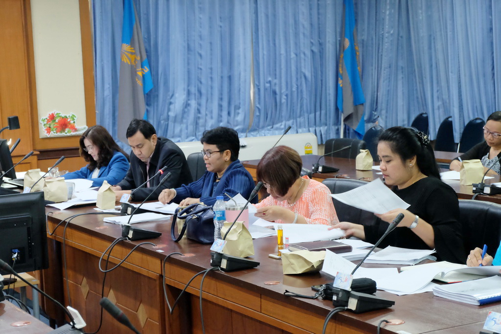 ประชุมคณะกรรมการบริหารจัดการหลักสูตรความร่วมมือในการผลิตครูระดับปริญญาตรีและผู้เกี่ยวข้อง