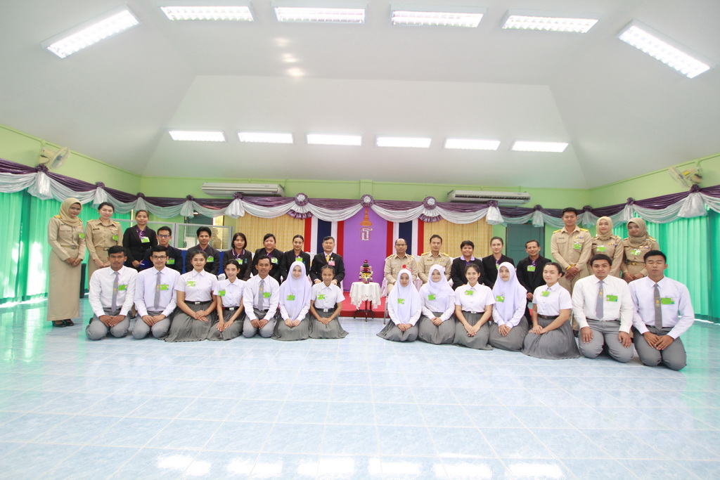 โครงการนำนิสิตทุนมูลนิธิชัยพัฒนาและศิษย์เก่ามูลนิธิชัยพัฒนา มหาวิทยาลัยทักษิณ เข้าเฝ้าเพื่อรับเสด็จสมเด็จพระเทพรัตนราชสุดาฯ สยามบรมราชกุมารี