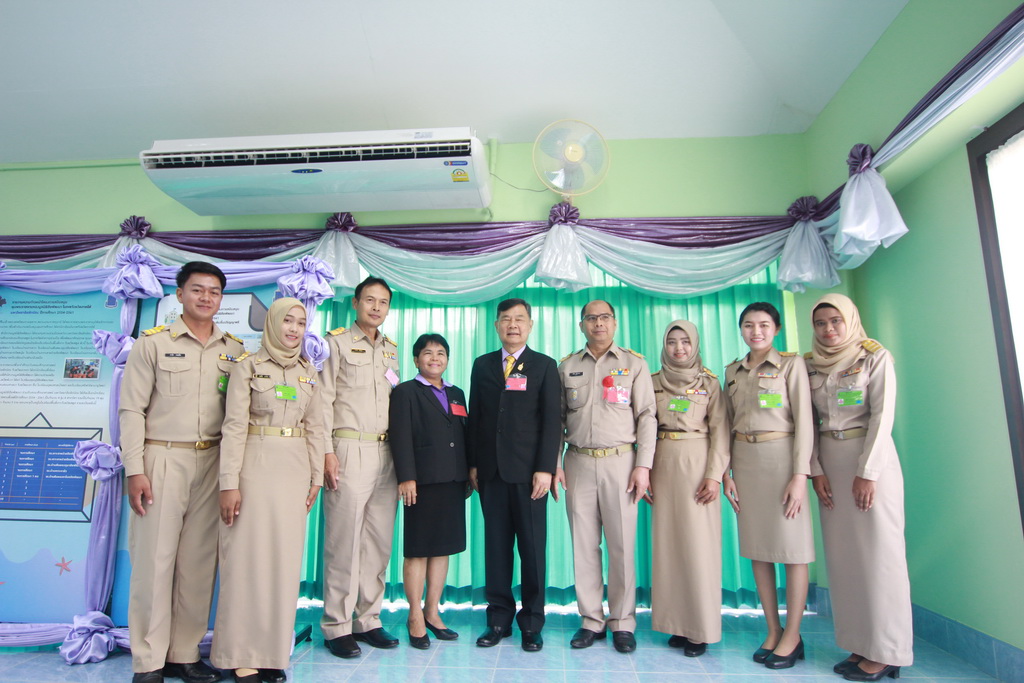 โครงการนำนิสิตทุนมูลนิธิชัยพัฒนาและศิษย์เก่ามูลนิธิชัยพัฒนา มหาวิทยาลัยทักษิณ เข้าเฝ้าเพื่อรับเสด็จสมเด็จพระเทพรัตนราชสุดาฯ สยามบรมราชกุมารี