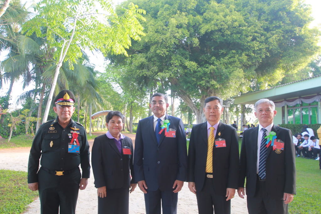 โครงการนำนิสิตทุนมูลนิธิชัยพัฒนาและศิษย์เก่ามูลนิธิชัยพัฒนา มหาวิทยาลัยทักษิณ เข้าเฝ้าเพื่อรับเสด็จสมเด็จพระเทพรัตนราชสุดาฯ สยามบรมราชกุมารี