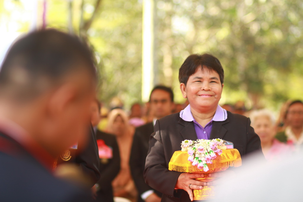 โครงการนำนิสิตทุนมูลนิธิชัยพัฒนาและศิษย์เก่ามูลนิธิชัยพัฒนา มหาวิทยาลัยทักษิณ เข้าเฝ้าเพื่อรับเสด็จสมเด็จพระเทพรัตนราชสุดาฯ สยามบรมราชกุมารี