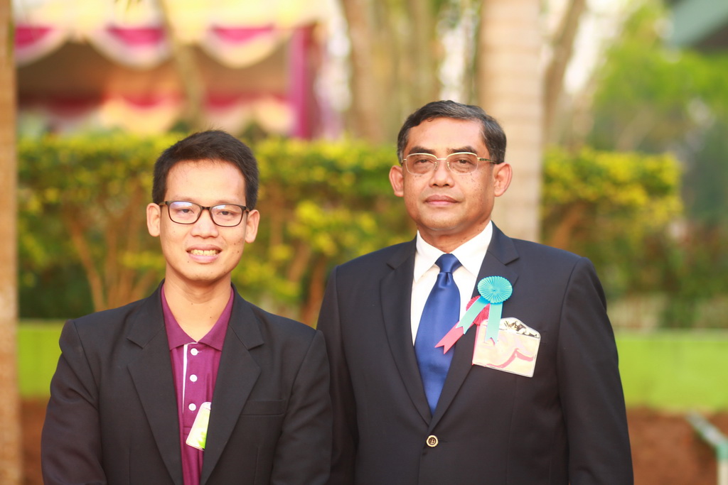 โครงการนำนิสิตทุนมูลนิธิชัยพัฒนาและศิษย์เก่ามูลนิธิชัยพัฒนา มหาวิทยาลัยทักษิณ เข้าเฝ้าเพื่อรับเสด็จสมเด็จพระเทพรัตนราชสุดาฯ สยามบรมราชกุมารี