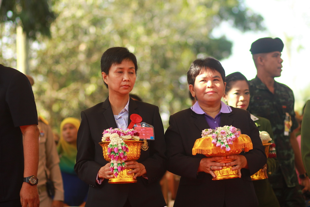 โครงการนำนิสิตทุนมูลนิธิชัยพัฒนาและศิษย์เก่ามูลนิธิชัยพัฒนา มหาวิทยาลัยทักษิณ เข้าเฝ้าเพื่อรับเสด็จสมเด็จพระเทพรัตนราชสุดาฯ สยามบรมราชกุมารี