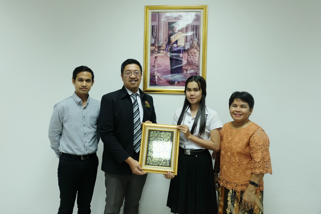ให้การต้อนรับ นายมูฮัมหมัดอาฟันดี  อาบู  บาการ์ กงสุลใหญ่มาเลเซีย ประจำจังหวัดสงขลา