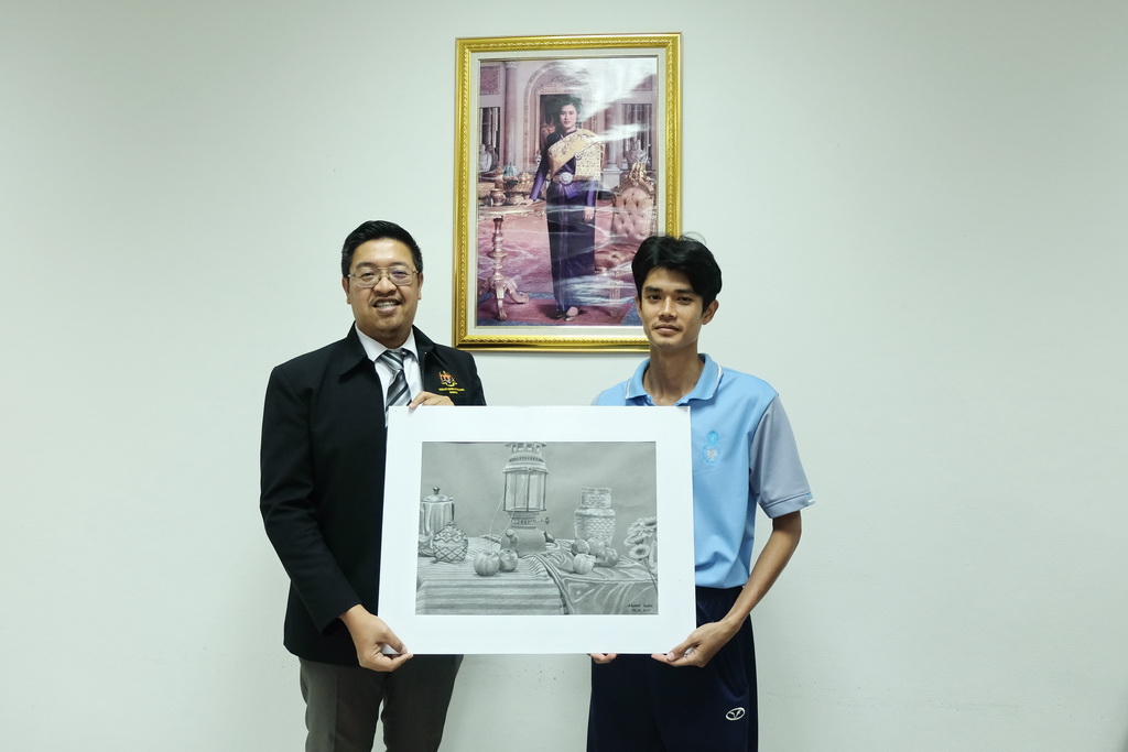 ให้การต้อนรับ นายมูฮัมหมัดอาฟันดี  อาบู  บาการ์ กงสุลใหญ่มาเลเซีย ประจำจังหวัดสงขลา