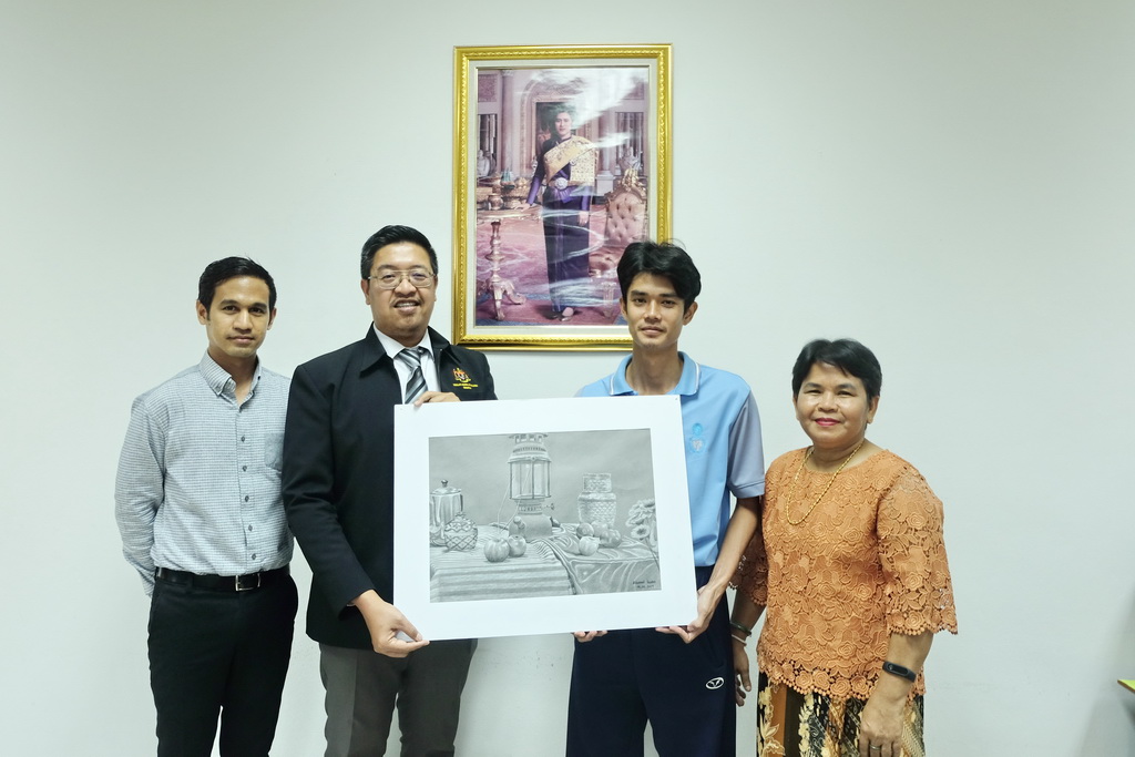 ให้การต้อนรับ นายมูฮัมหมัดอาฟันดี  อาบู  บาการ์ กงสุลใหญ่มาเลเซีย ประจำจังหวัดสงขลา