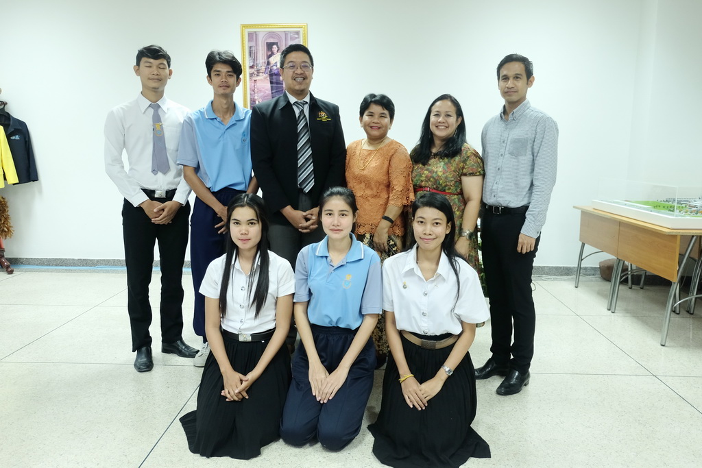 ให้การต้อนรับ นายมูฮัมหมัดอาฟันดี  อาบู  บาการ์ กงสุลใหญ่มาเลเซีย ประจำจังหวัดสงขลา