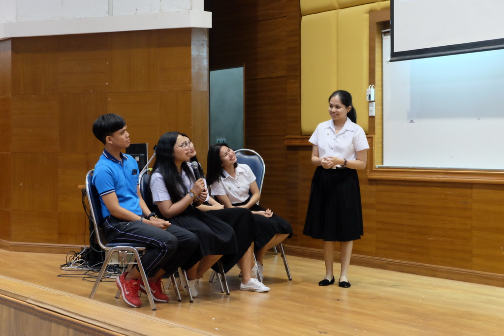 โครงการ “พัฒนาทักษะการจัดกระบวนการเรียนรู้ของนิสิตหมวดวิชาชีพครู”