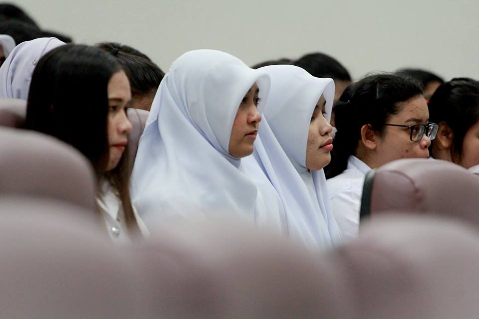 โครงการปฐมนิเทศนิสิตระดับบัณฑิตศึกษา สาขาวิชาการบริหารการศึกษา ประจำปีการศึกษา 2560 และการบรรยายพิเศษ เรื่อง "ทิศทางการศึกษา 4.0 และมาตรฐานวิชาชีพทางการศึกษา"