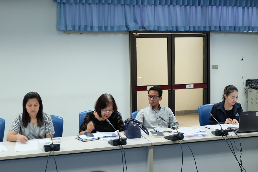 ประชุมพิจารณา หารือ ในการดำเนินการนิเทศหนุนเสริม และการจัดประชุมวิชาการนำเสนอนวัตกรรมโครงการพัฒนาครูเพื่อพัฒนาท้องถิ่นระยะการเข้าสู่วิชาชีพ รุ่น ปี พ.ศ.2560 ของสถาบันเครือข่ายผลิตครู ภาคใต้ตอนล่าง