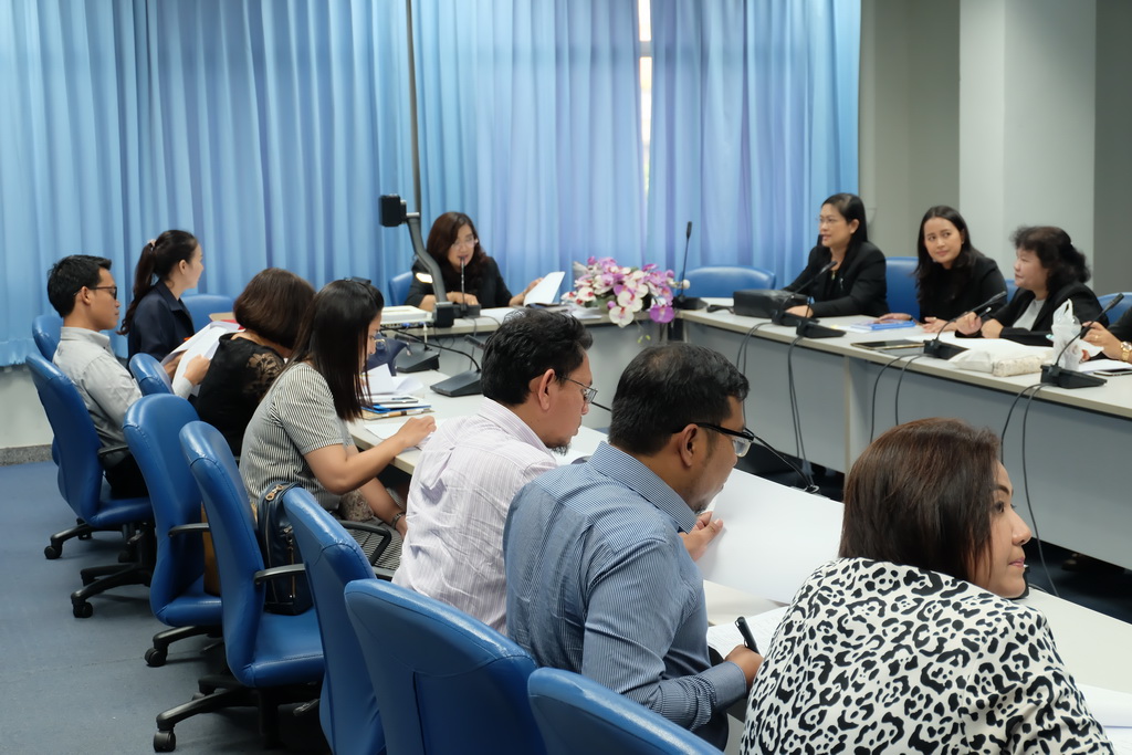 ประชุมพิจารณา หารือ ในการดำเนินการนิเทศหนุนเสริม และการจัดประชุมวิชาการนำเสนอนวัตกรรมโครงการพัฒนาครูเพื่อพัฒนาท้องถิ่นระยะการเข้าสู่วิชาชีพ รุ่น ปี พ.ศ.2560 ของสถาบันเครือข่ายผลิตครู ภาคใต้ตอนล่าง