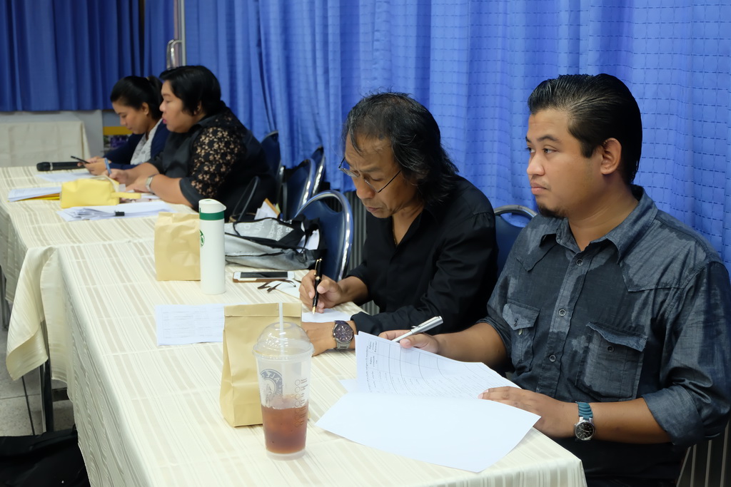 สัมมนาเชิงปฏิบัติการ (Workshops) สำหรับอาจารย์ประจำหลักสูตร อาจารย์ผู้สอนรายวิชาบูรณาการการเรียนรู้ อาจารย์ผู้สอนรายวิชาต่างๆ ในหลักสูตรการศึกษาบัณฑิต (หลักสูตร 4 ปี)