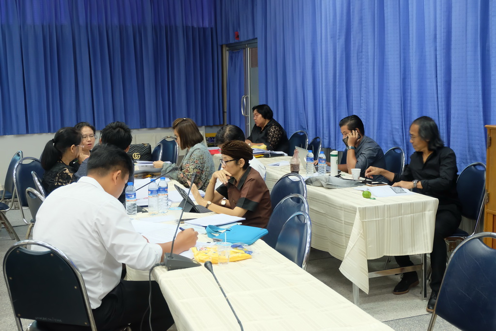 สัมมนาเชิงปฏิบัติการ (Workshops) สำหรับอาจารย์ประจำหลักสูตร อาจารย์ผู้สอนรายวิชาบูรณาการการเรียนรู้ อาจารย์ผู้สอนรายวิชาต่างๆ ในหลักสูตรการศึกษาบัณฑิต (หลักสูตร 4 ปี)