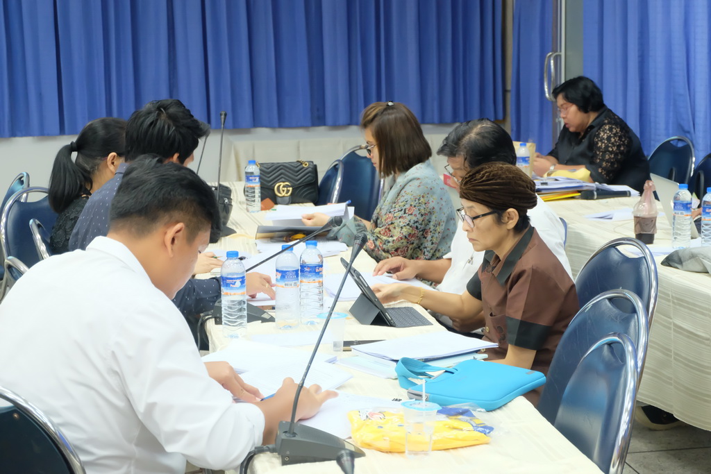 สัมมนาเชิงปฏิบัติการ (Workshops) สำหรับอาจารย์ประจำหลักสูตร อาจารย์ผู้สอนรายวิชาบูรณาการการเรียนรู้ อาจารย์ผู้สอนรายวิชาต่างๆ ในหลักสูตรการศึกษาบัณฑิต (หลักสูตร 4 ปี)