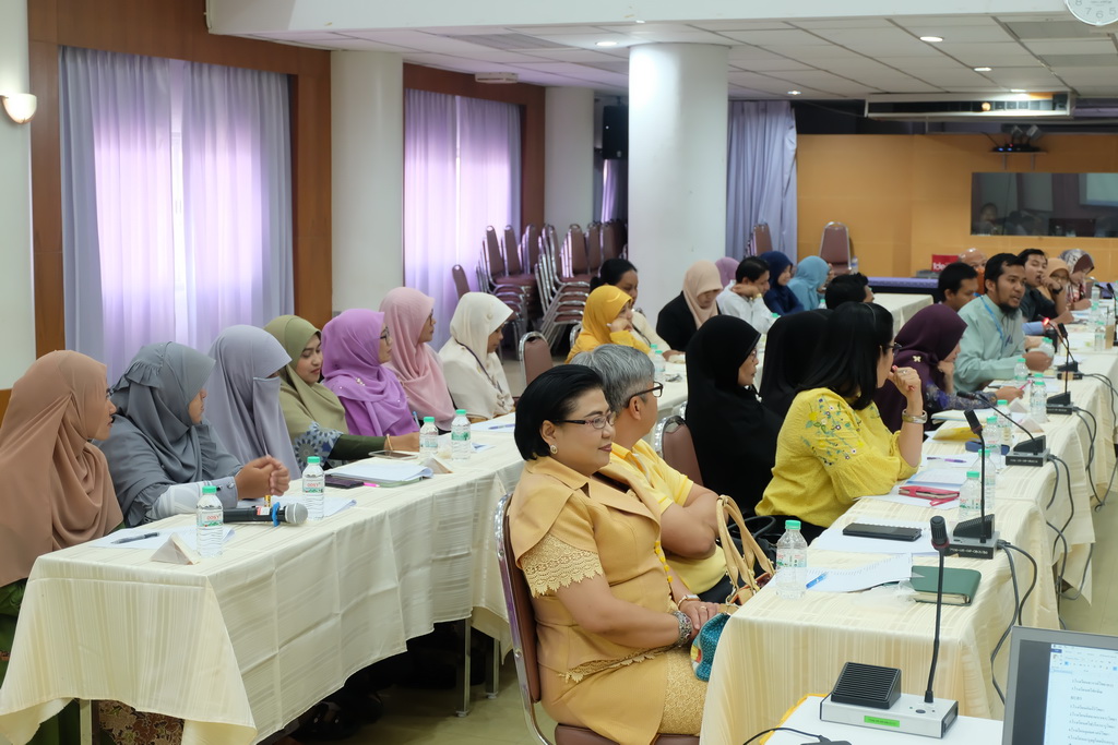 การประชุมผู้บริหารโรงเรียนเครือข่าย “การพัฒนาวิชาชีพครูด้วยนวัตกรรมการศึกษาชั้นเรียน (Lesson Study) และวิธีการแบบเปิด (Open Approach)