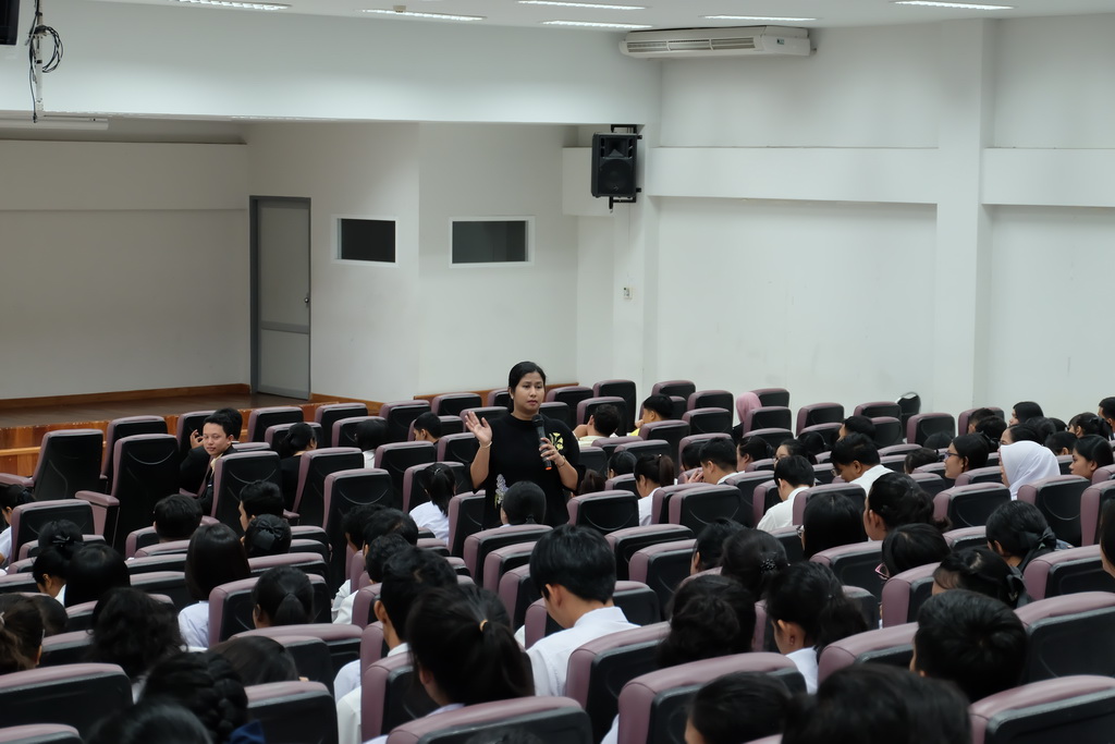 โครงการสัมมนานิสิตระหว่างปฏิบัติการสอนในสถานศึกษาสำหรับนิสิตหลักสูตรการศึกษาบัณฑิต (หลักสูตร 5 ปี)และหลักสูตรการศึกษามหาบัณฑิต (สาขาวิชาการสอนวิทยาศาสตร์ คณิตศาสตร์ และคอมพิวเตอร์) ประจำภาคเรียนต้น ประจำปีการศึกษา 2562