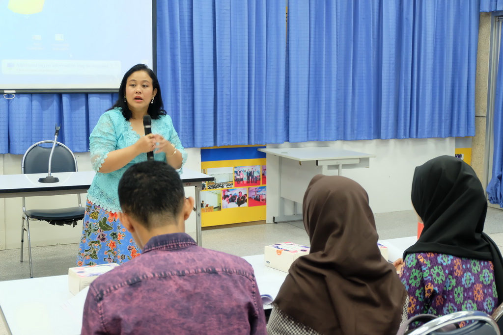 โครงการแลกเปลี่ยนนักศึกษาในภูมิภาคเอเชียตะวันออกเฉียงใต้ (Pre-Service Student Teacher Exchange in Southeast Asia : SEA-Teacher Project)