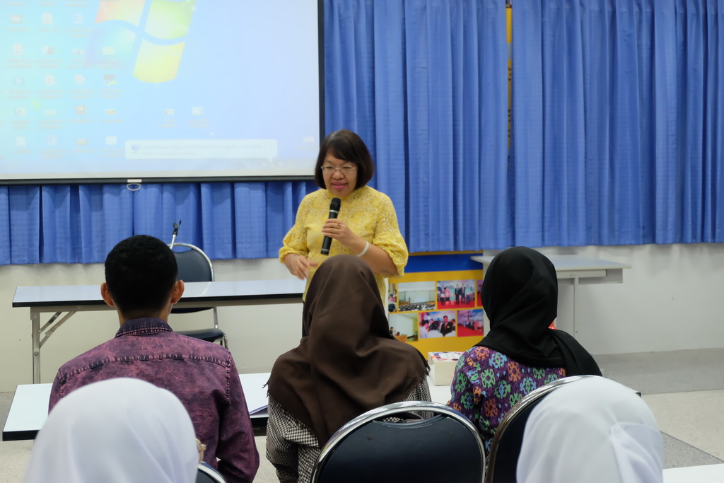 โครงการแลกเปลี่ยนนักศึกษาในภูมิภาคเอเชียตะวันออกเฉียงใต้ (Pre-Service Student Teacher Exchange in Southeast Asia : SEA-Teacher Project)