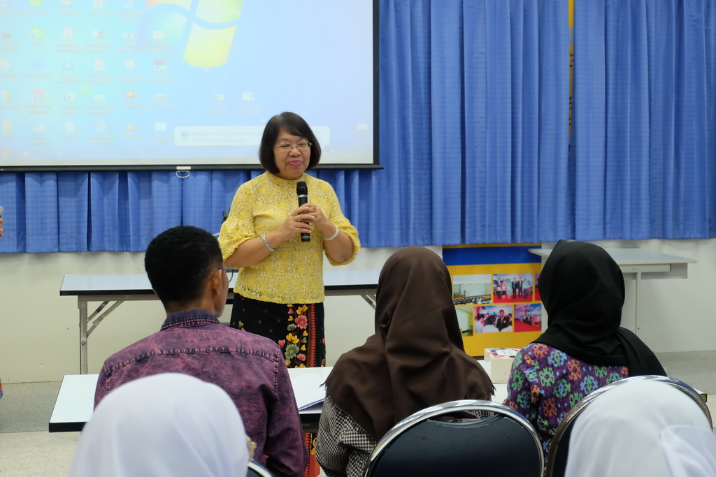 โครงการแลกเปลี่ยนนักศึกษาในภูมิภาคเอเชียตะวันออกเฉียงใต้ (Pre-Service Student Teacher Exchange in Southeast Asia : SEA-Teacher Project)