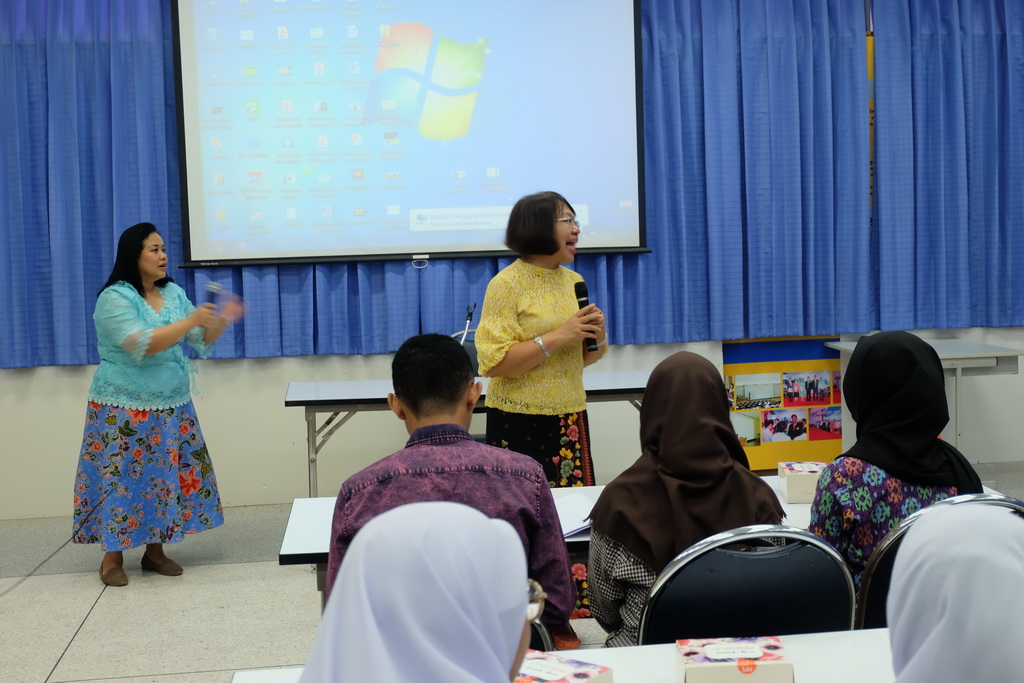 โครงการแลกเปลี่ยนนักศึกษาในภูมิภาคเอเชียตะวันออกเฉียงใต้ (Pre-Service Student Teacher Exchange in Southeast Asia : SEA-Teacher Project)