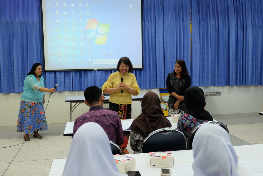 โครงการแลกเปลี่ยนนักศึกษาในภูมิภาคเอเชียตะวันออกเฉียงใต้ (Pre-Service Student Teacher Exchange in Southeast Asia : SEA-Teacher Project)