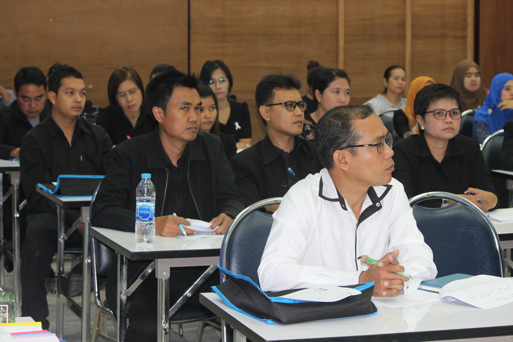โครงการพัฒนาข้าราชการครูและบุคลากรทางการศึกษาก่อนแต่งตั้งให้มีและเลื่อนเป็นวิทยฐานะชำนาญการพิเศษ รุ่นที่ 94