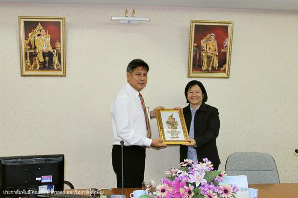 ผู้บริหาร คณาจารย์ ร่วมต้อนรับคณะศึกษาดูงานจากคณะศึกษาศาสตร์ มหาวิทยาลัยบูรพา
