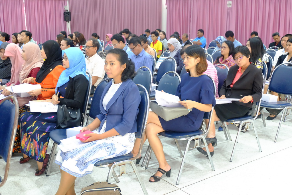 โครงการสัมมนาผู้บริหาร ครูพี่เลี้ยงและอาจารย์นิเทศก์ของนิสิตปฏิบัติการสอนในสถานศึกษา หลักสูตรประกาศนียบัตรบัณฑิต สาขาวิชาวิชาชีพครู (ภาคพิเศษ) นิสิตรหัส 62