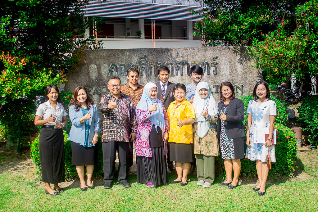 การเจรจาความร่วมมือทางวิชาการ