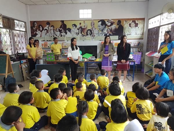 โครงการสื่อสอนน้องเพื่อเสริมสร้างพลเมืองดีตามวิถีประชาธิปไตย