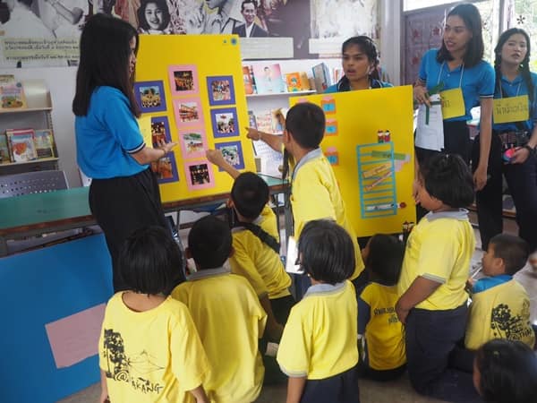 โครงการสื่อสอนน้องเพื่อเสริมสร้างพลเมืองดีตามวิถีประชาธิปไตย