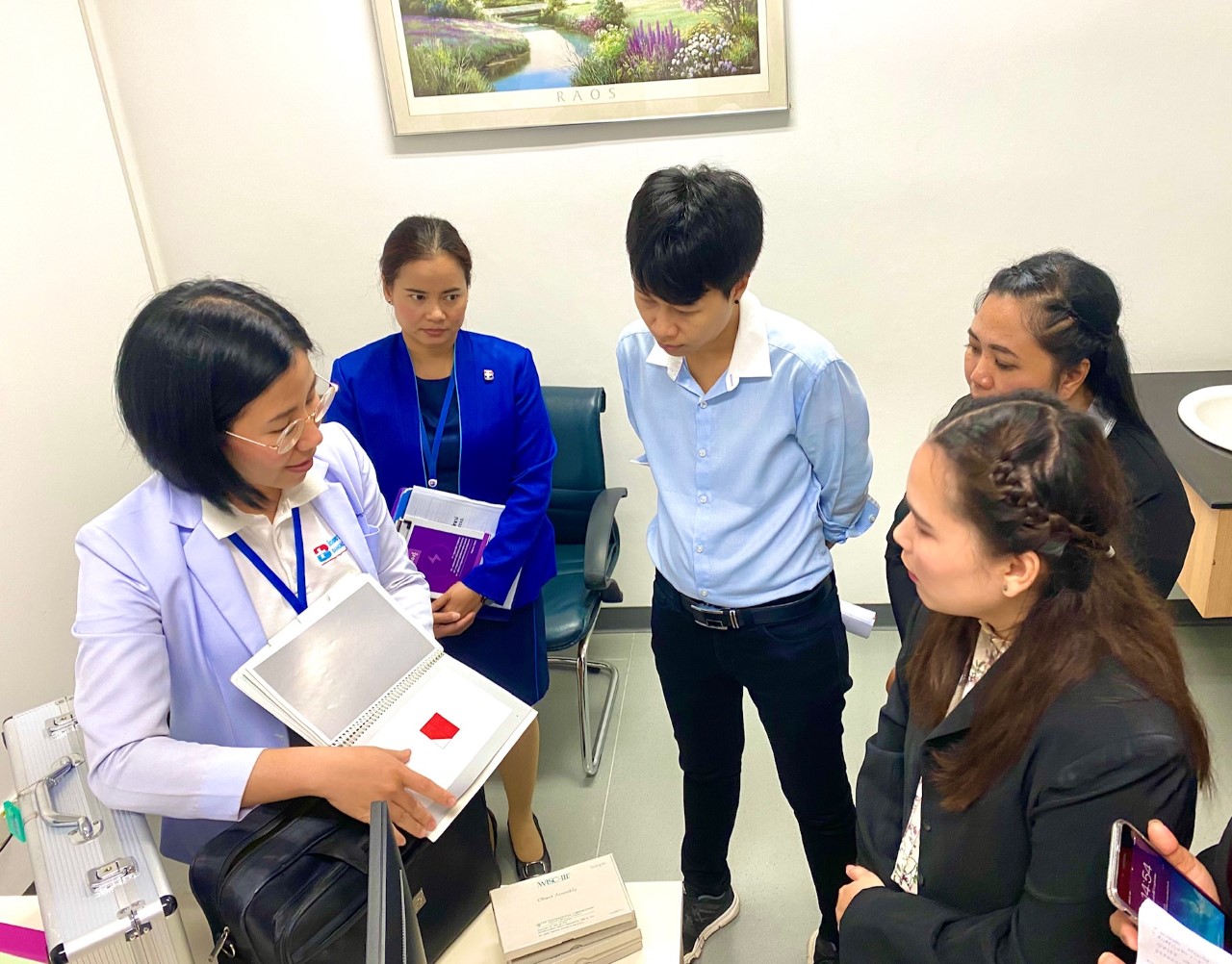 โครงการศึกษาดูงานการใช้เครื่องมือทางจิตวิทยาและการแพทย์ยุคใหม่ เพื่อประเมินภาวะซึมเศร้าโรคไมเกรนในผู้ป่วยเด็กและผู้ใหญ่