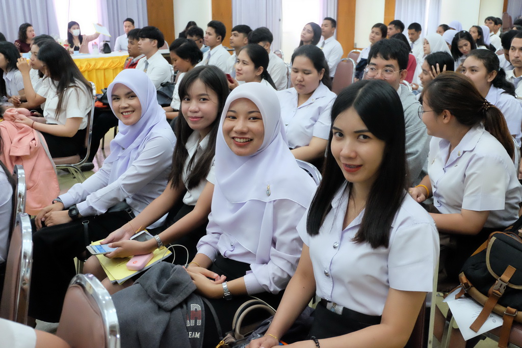 โครงการสัมมนาหลังฝึกปฏิบัติการวิชาชีพนิสิตวิชาเอกเทคโนโลยีและสื่อสารการศึกษา