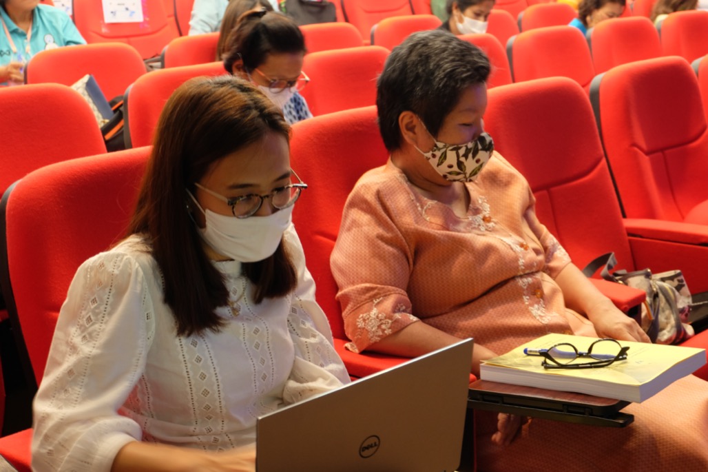 การประชุมพบประชาคมคณะศึกษาศาสตร์