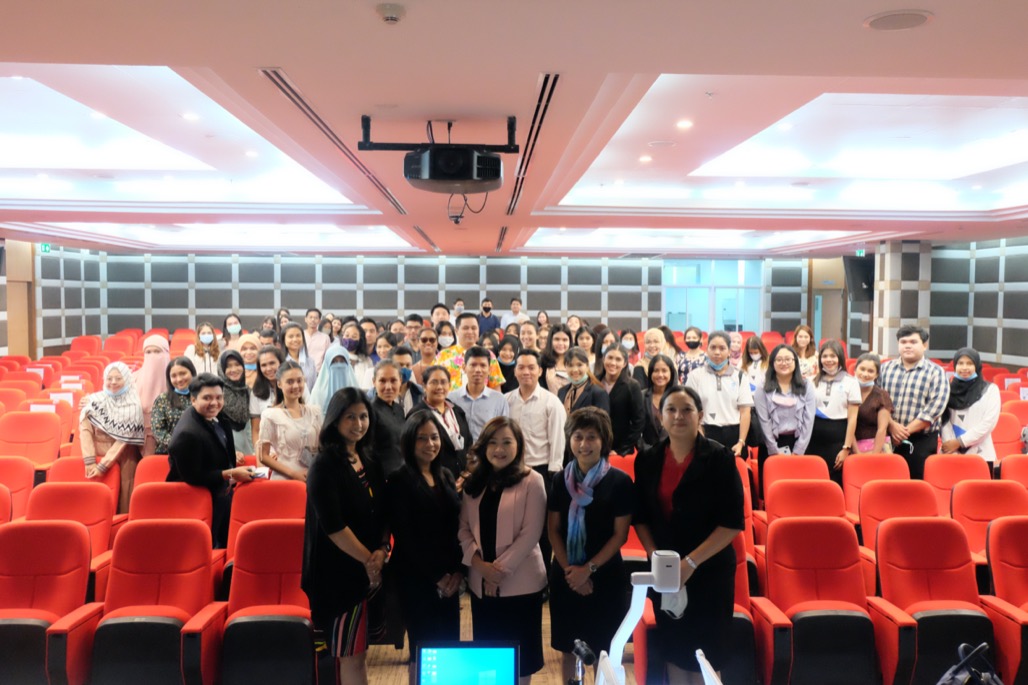 โครงการสัมมนานิสิตระหว่างปฏิบัติการสอนในสถานศึกษา ครั้งที่ 2 สำหรับนิสิตหลักสูตรประกาศนียบัตรบัณฑิต สาขาวิชา วิชาชีพครู(ภาคพิเศษ)
