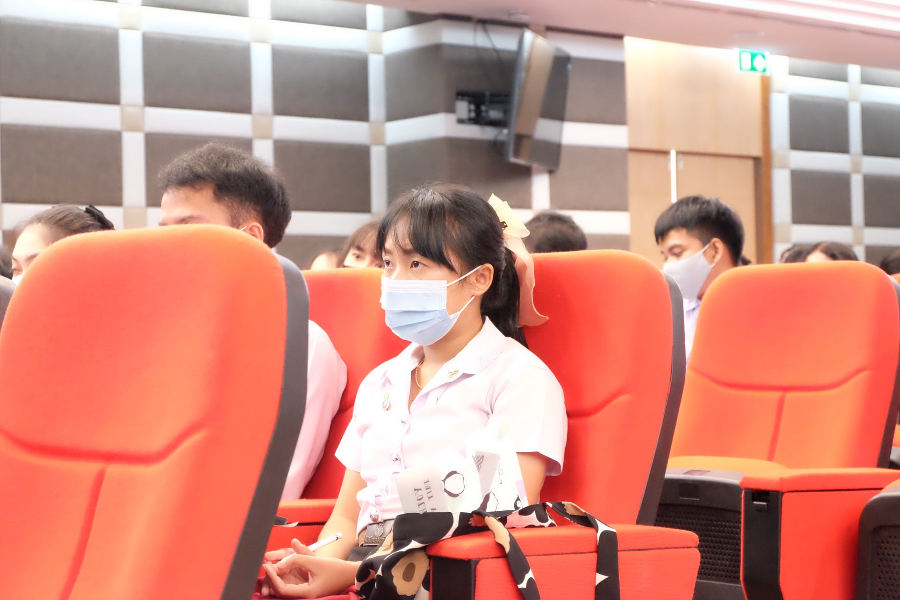 โครงการสัมมนานิสิตระหว่างปฏิบัติการสอนในสถานศึกษา สำหรับนิสิตหลักสูตรการศึกษาบัณฑิต (หลักสูตร 5 ปี) และหลักสูตรการศึกษามหาบัณฑิต (สาขาวิชาการสอนวิทยาศาสตร์ คณิตศาสตร์ และคอมพิวเตอร์)