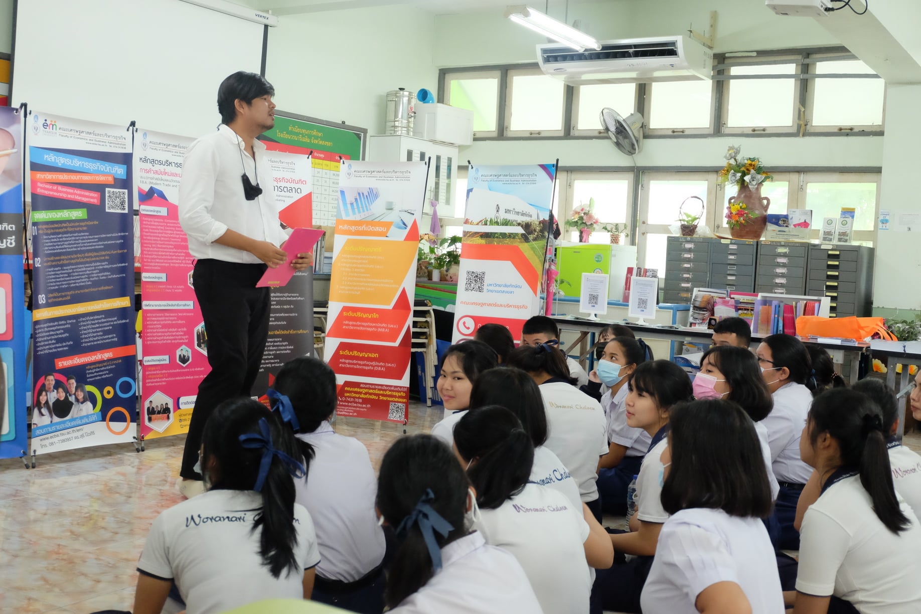 คณะศึกษาศาสตร์ได้เข้าร่วม โครงการมหาวิทยาลัยทักษิณสัญจร แนะแนวการศึกษาต่อ ประจำปีการศึกษา 2564