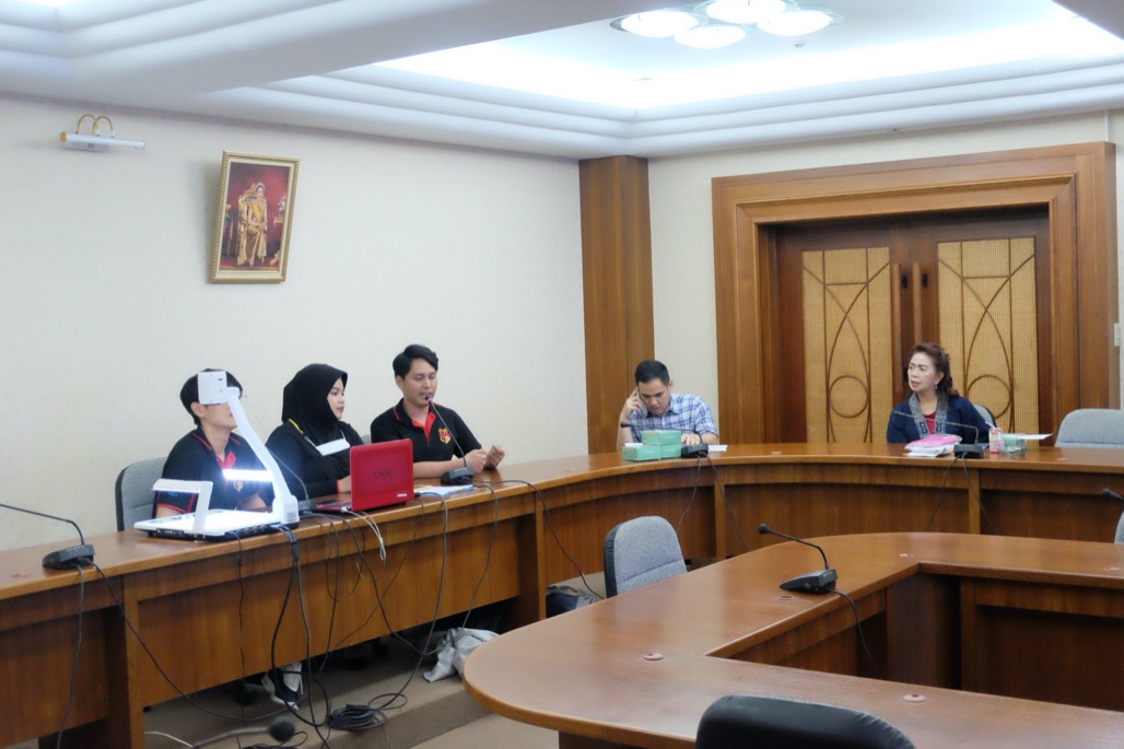 โรงเรียนหาดใหญ่รัฐประชาสรรค์ หลักสูตรนานาชาติ ได้เข้าศึกษาดูงาน และอบรมการใช้ภาษาอังกฤษเพื่อการสื่อสาร ณ ห้องประชุมคณะศึกษาศาสตร์
