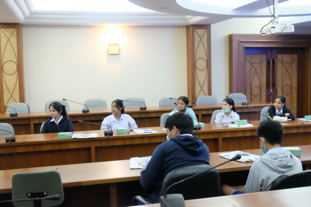 โรงเรียนหาดใหญ่รัฐประชาสรรค์ หลักสูตรนานาชาติ ได้เข้าศึกษาดูงาน และอบรมการใช้ภาษาอังกฤษเพื่อการสื่อสาร ณ ห้องประชุมคณะศึกษาศาสตร์