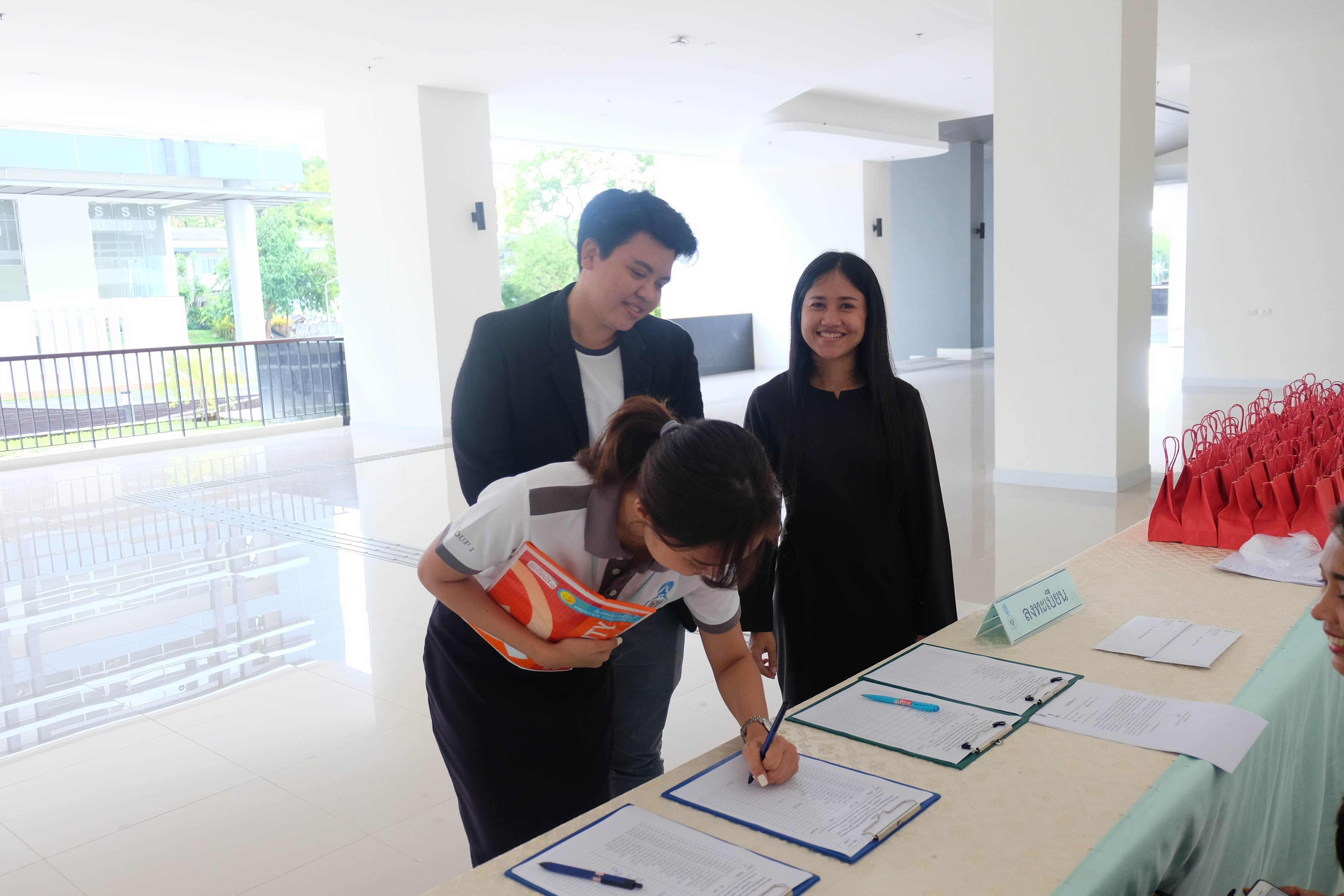 โครงการโครงการพัฒนาสมรรถนะวิชาชีพครูและเสริมสร้างจิตวิญญาณความเป็นครูสำหรับนิสิตหลักสูตรประกาศนียบัตรบัณฑิต สาขาวิชาชีพครู