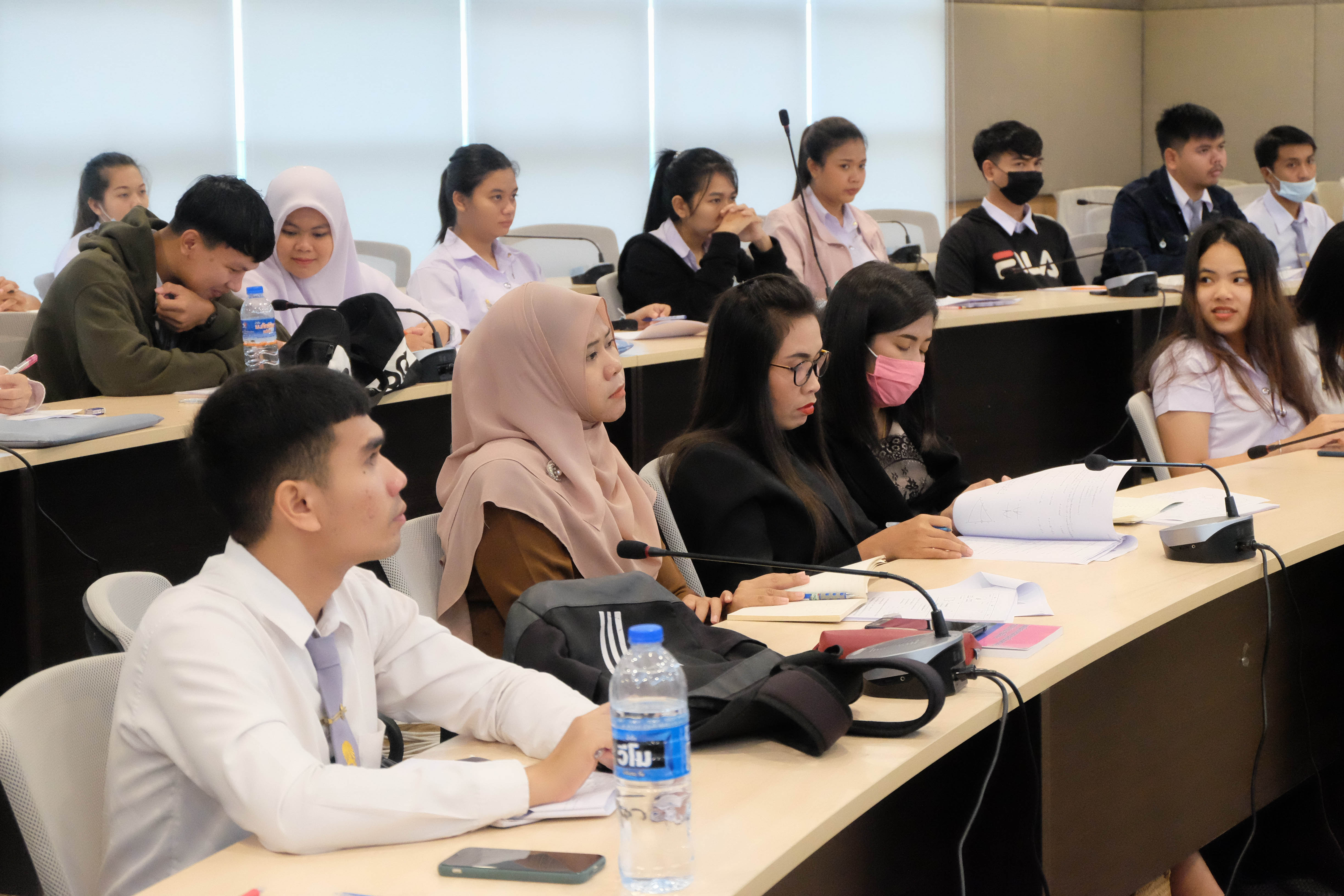 โครงการอบรมเชิงปฏิบัติการชุมชนแห่งการเรียนรู้ทางวิชาชีพ (PLC) : การสอนคณิตศาสตร์ ระดับมัธยมศึกษา