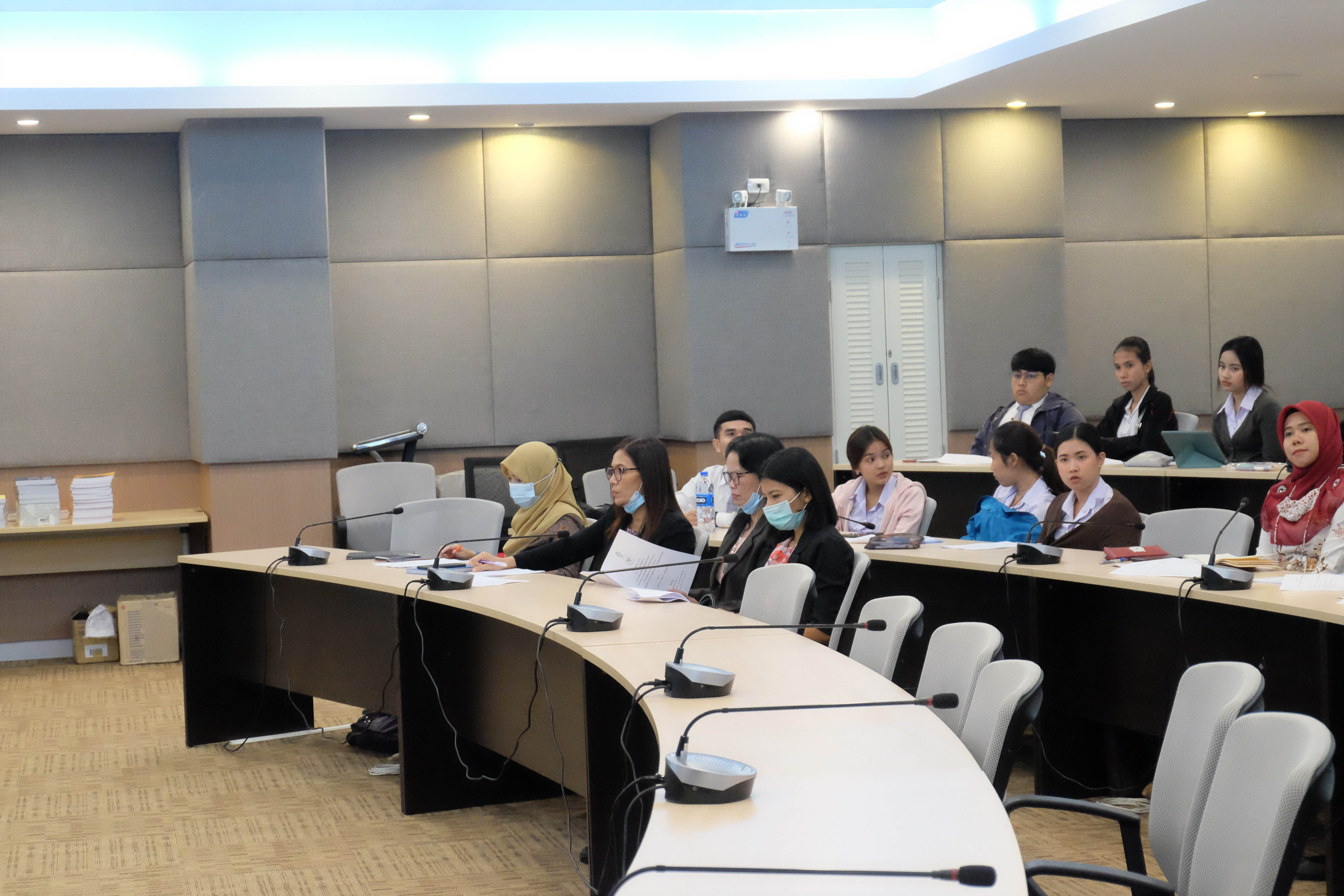 โครงการอบรมเชิงปฏิบัติการชุมชนแห่งการเรียนรู้ทางวิชาชีพ (PLC) : การสอนคณิตศาสตร์ ระดับมัธยมศึกษา