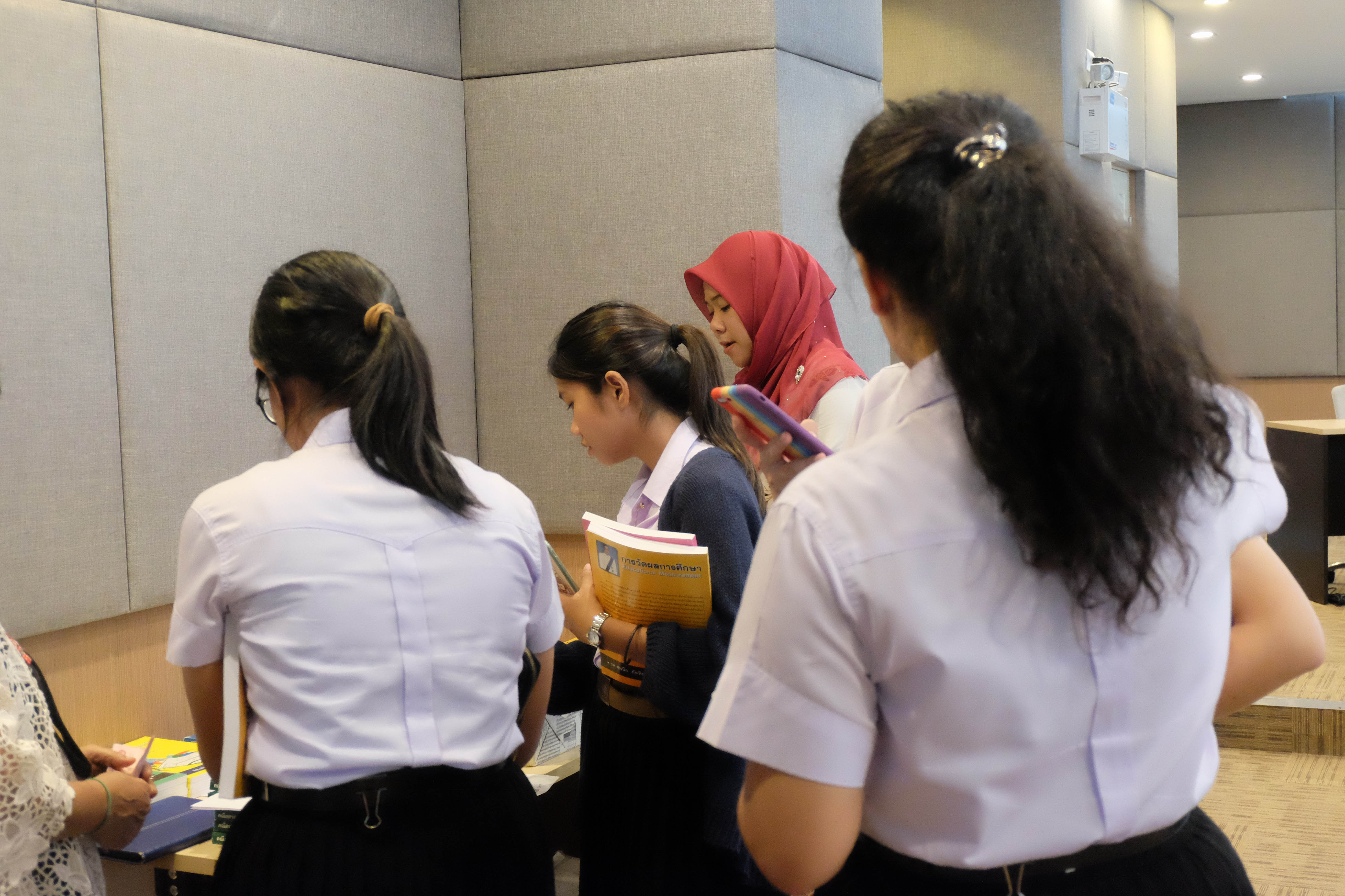 โครงการอบรมเชิงปฏิบัติการชุมชนแห่งการเรียนรู้ทางวิชาชีพ (PLC) : การสอนคณิตศาสตร์ ระดับมัธยมศึกษา