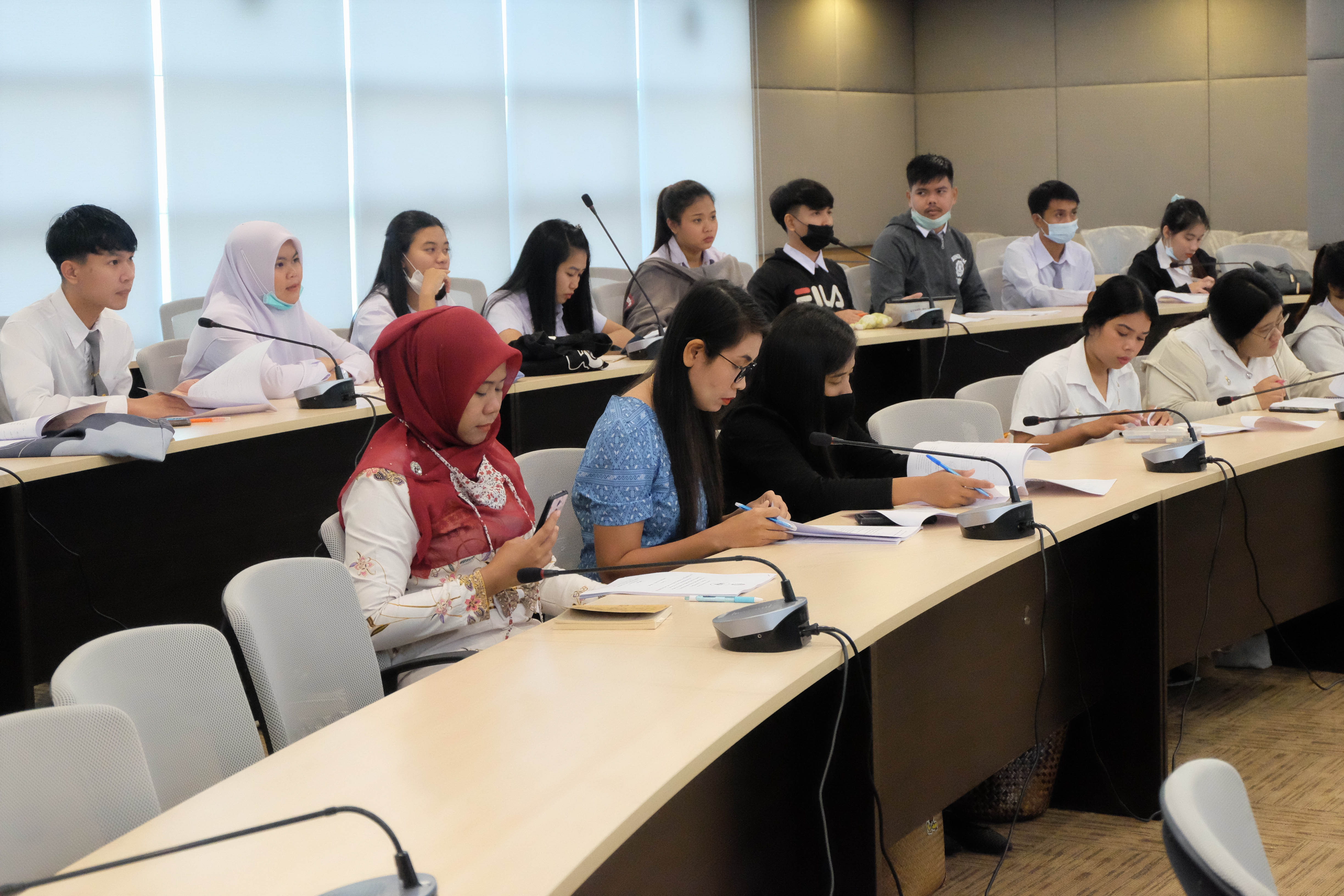 โครงการอบรมเชิงปฏิบัติการชุมชนแห่งการเรียนรู้ทางวิชาชีพ (PLC) : การสอนคณิตศาสตร์ ระดับมัธยมศึกษา