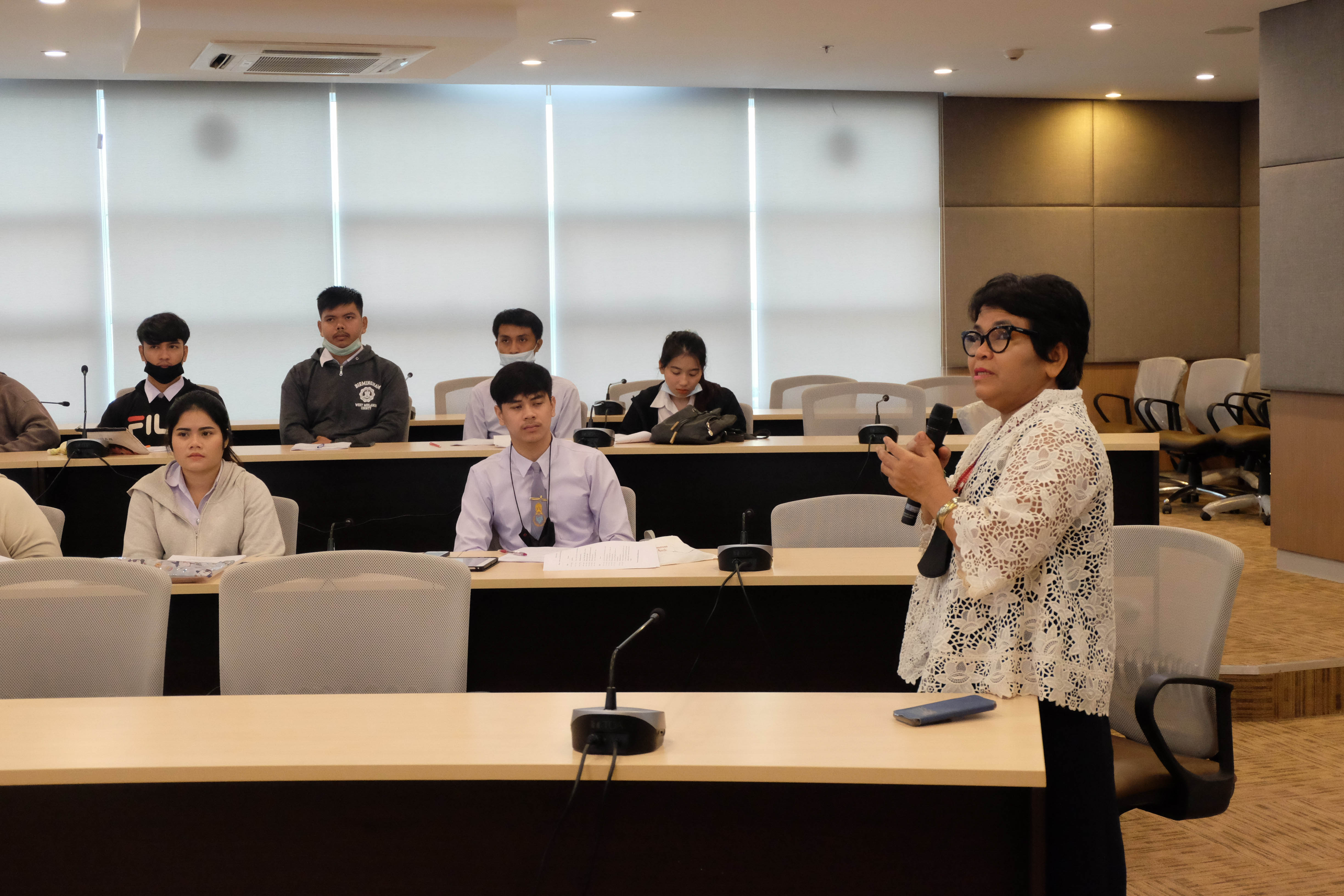 โครงการอบรมเชิงปฏิบัติการชุมชนแห่งการเรียนรู้ทางวิชาชีพ (PLC) : การสอนคณิตศาสตร์ ระดับมัธยมศึกษา