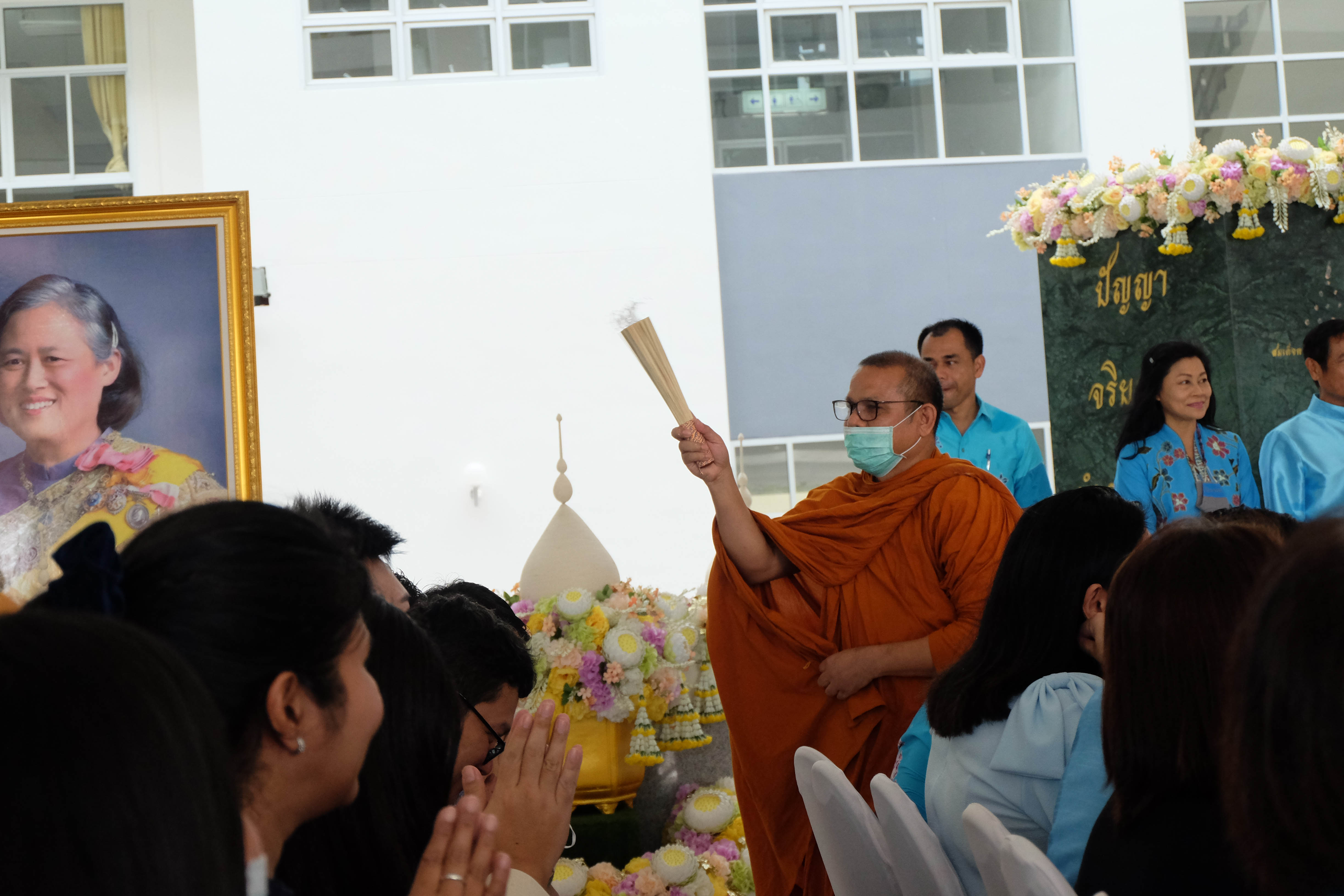 ผู้บริหาร คณาจารย์ และบุคลากรคณะศึกษาศาสตร์ ได้เข้าร่วมพิธีบวงสรวงและทําบุญอาคาร ๕๐ปี วศ  มศว มทษ